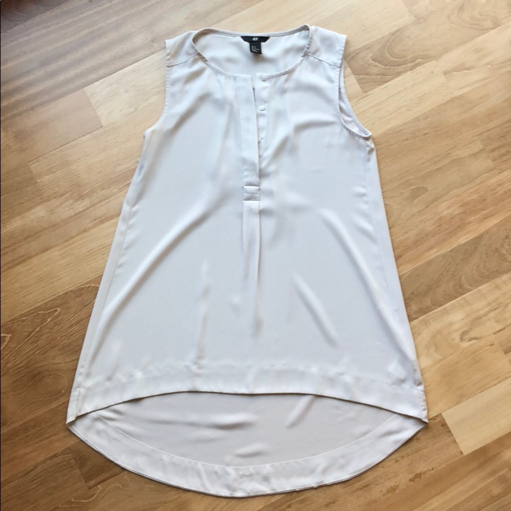H&M High Low Light Gray Top